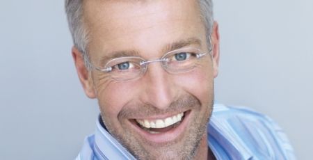 Gleitsichtbrille Gleitsichtgläser Augenoptiker Kontaktlinsenspezialist Winkelfehlsichtigkeit
