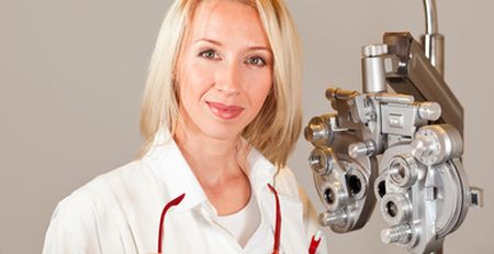 Sehtest Gesundheitscheck Autofahrer